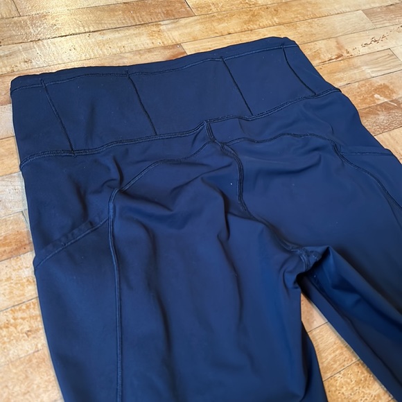 High Rise Align Capris - Picture 5 of 5